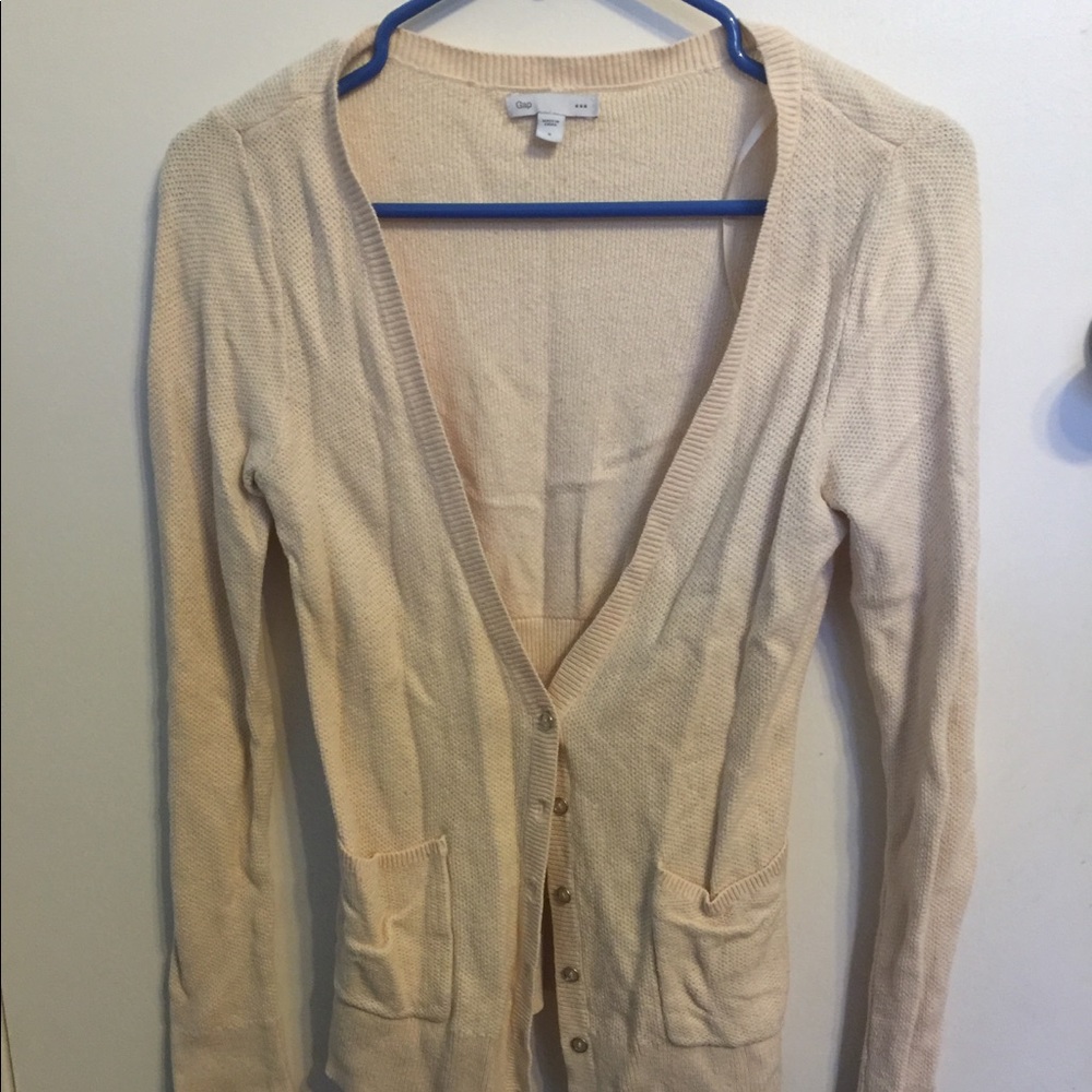 Gap women’s button up knit sweater
